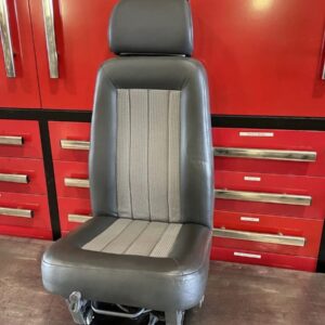 Cessna Cardinal Pilot Seat